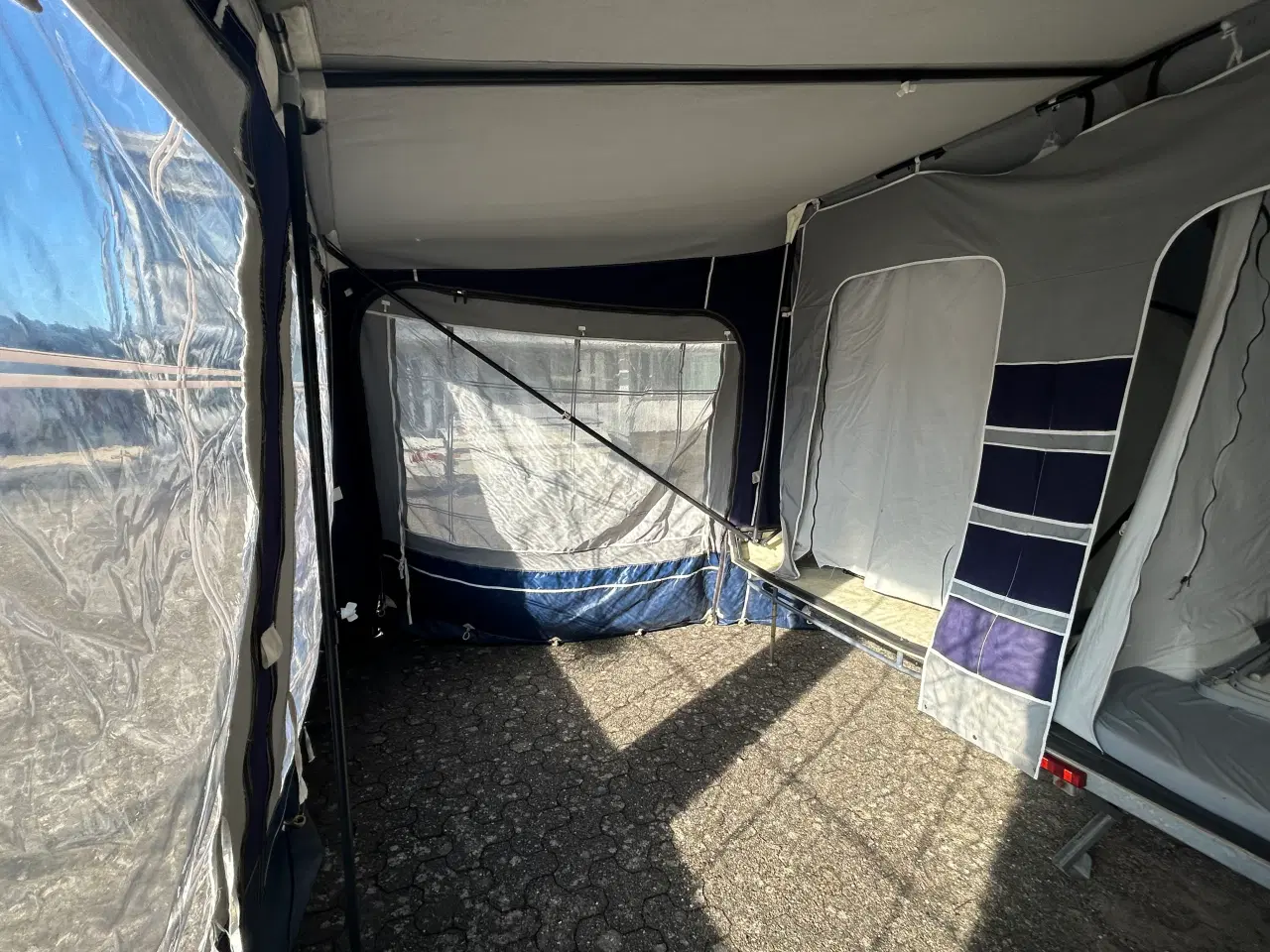 Billede 3 - Camp-let inkl. cykel holder