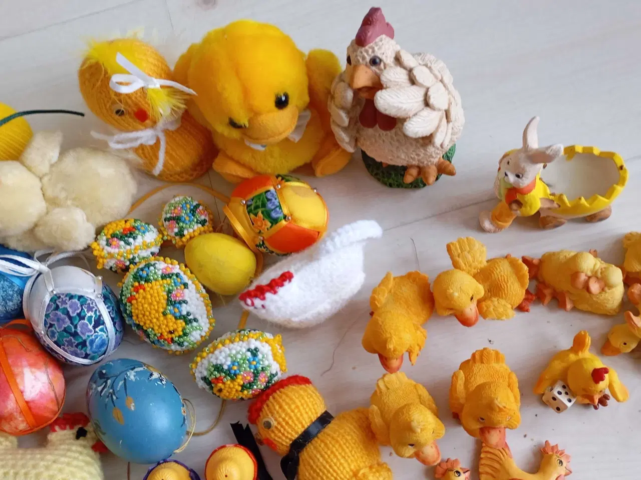 Billede 12 - Kasse med påskepynt