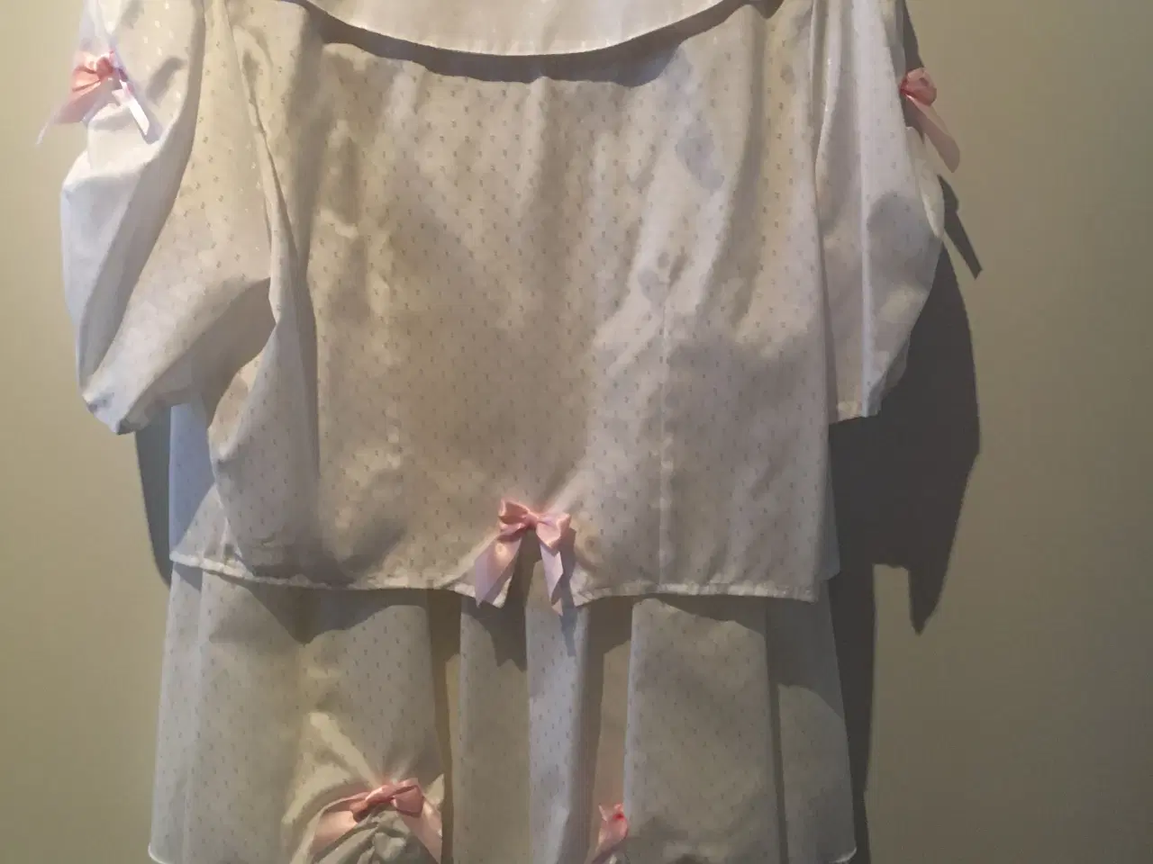 Billede 2 - Konfirmationskjole 2 delt: POETRY model