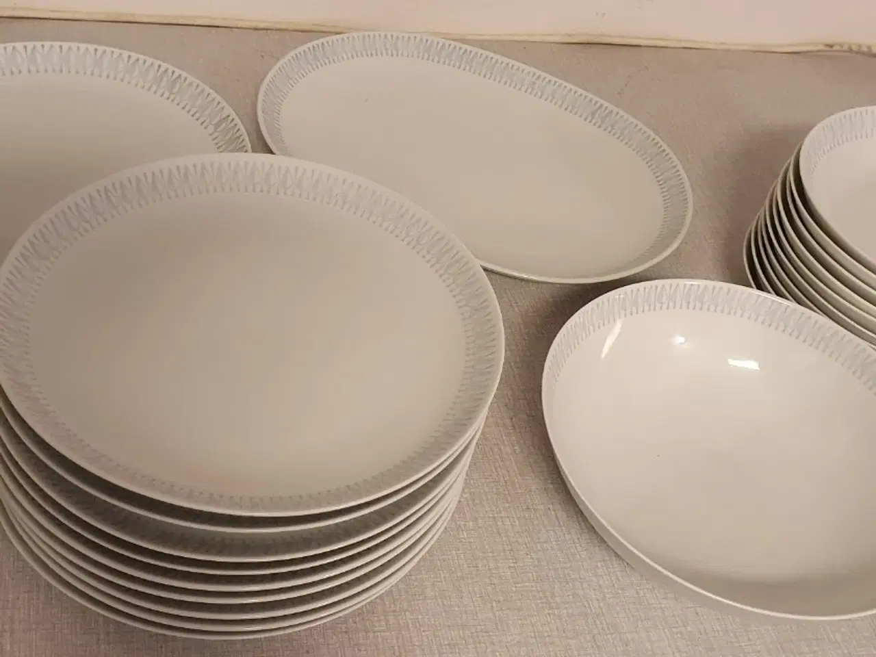 Billede 1 - Porcelæn Service