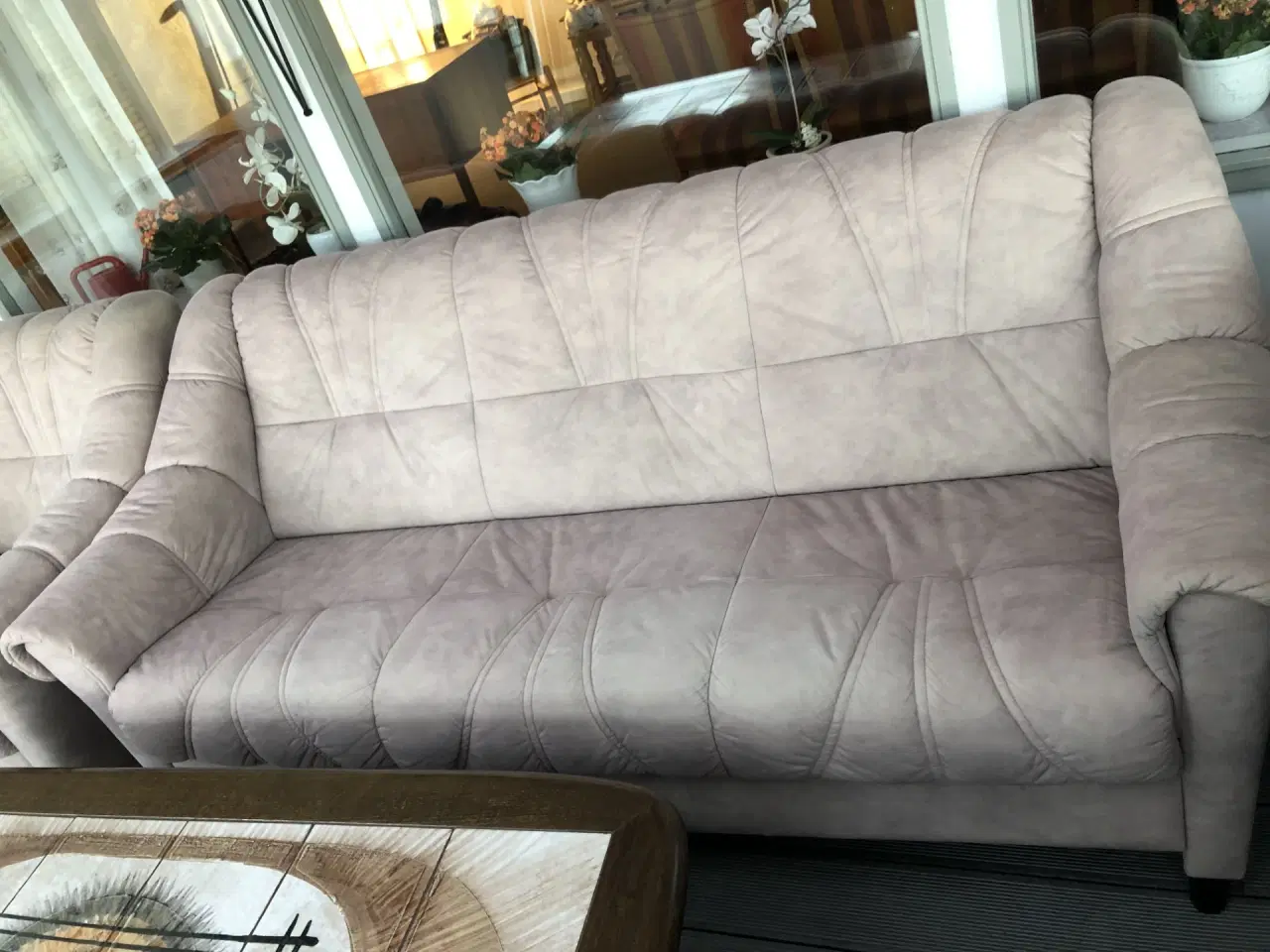 Billede 1 - Sofa og stol