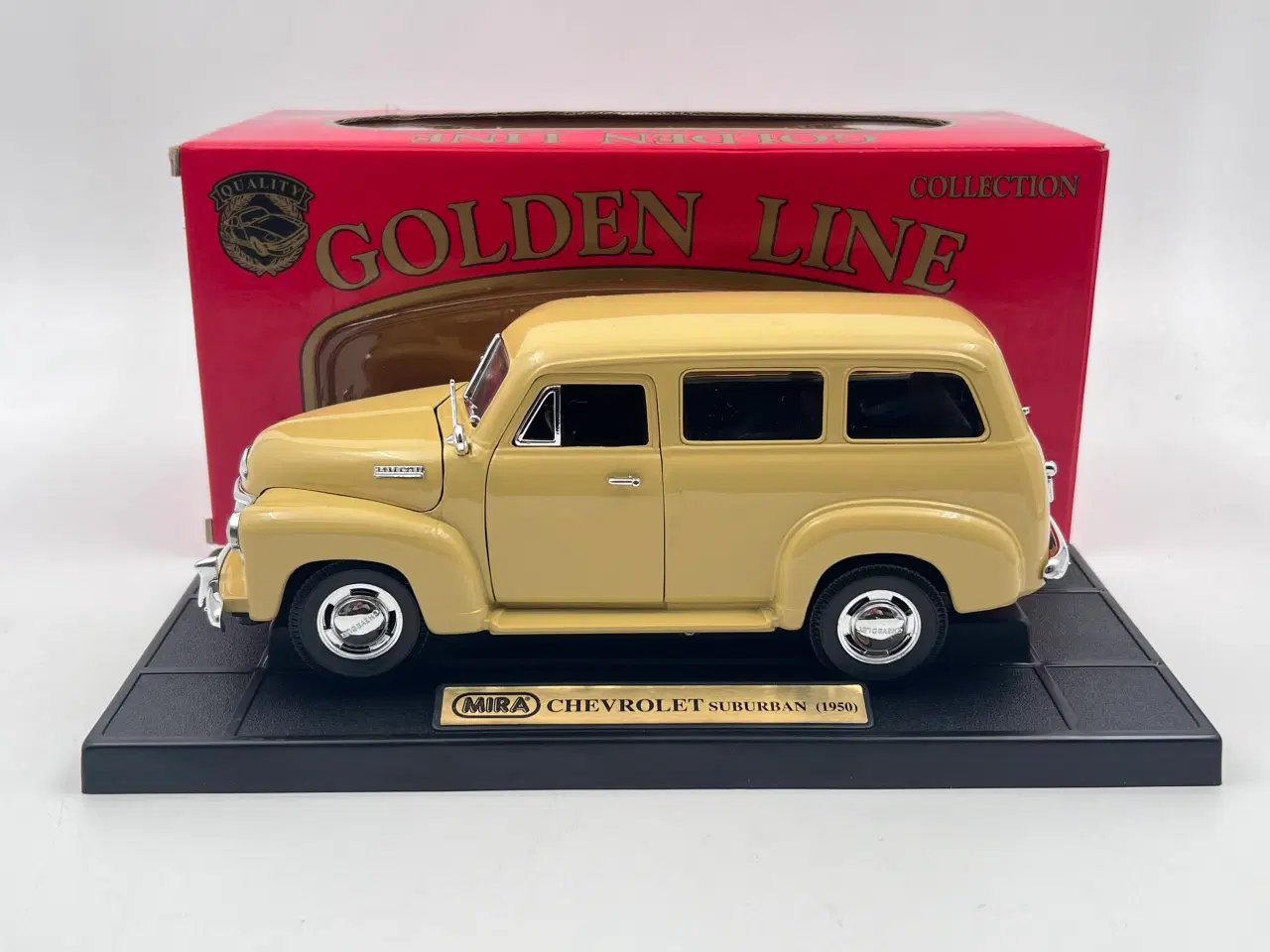 Billede 1 - 1950 Chevrolet Suburban 1:18  Flot og detaljeret