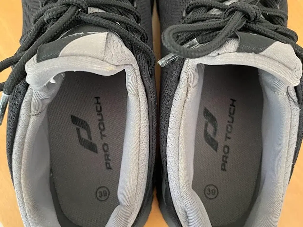 Billede 3 - ⭐️ Pro Touch OZ 1.0 Løbesko, sort - Str. 39