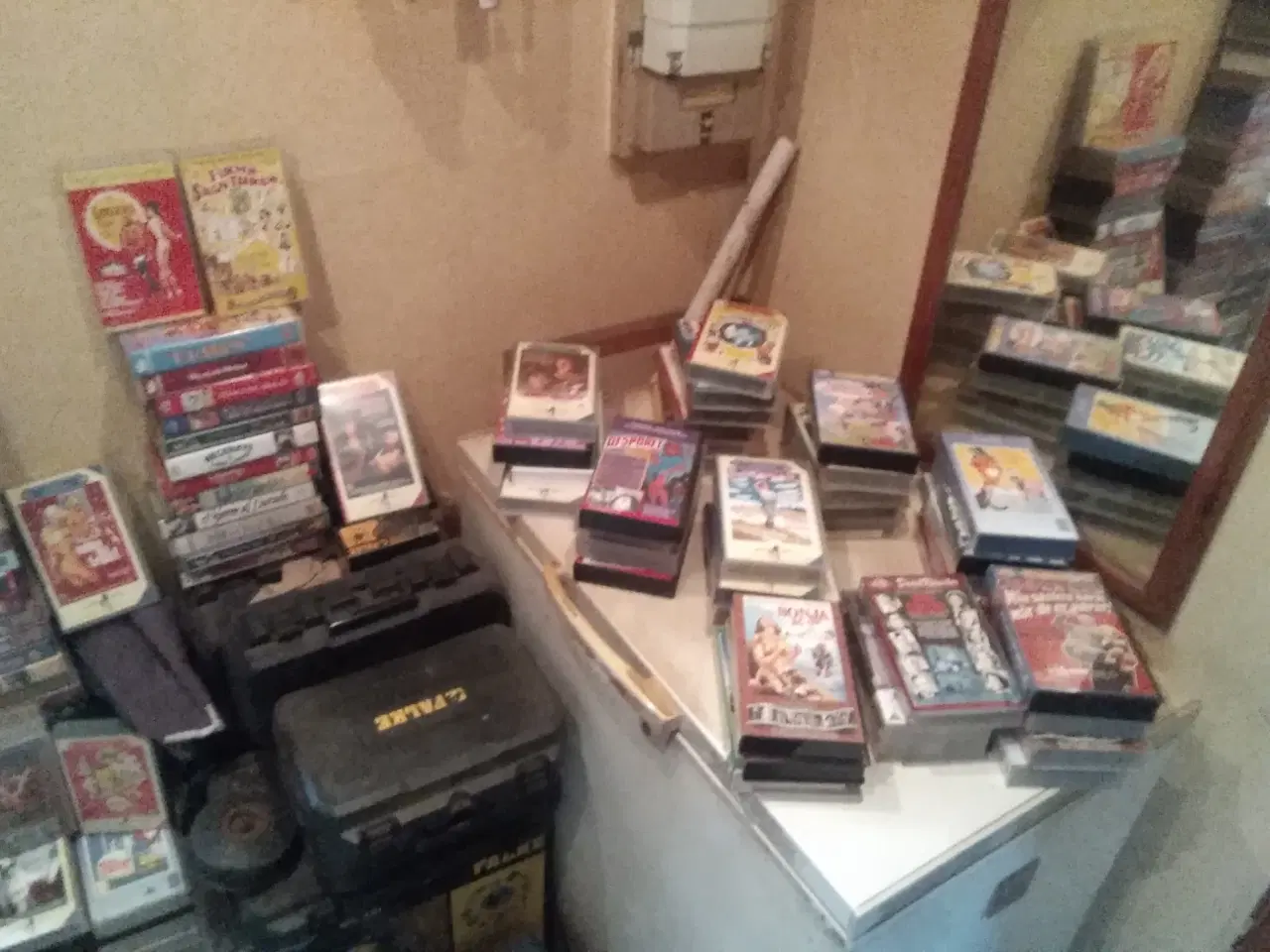 Billede 6 - 400 gl dk Byt m lign på DVD 20 kr pr stk Sender ik