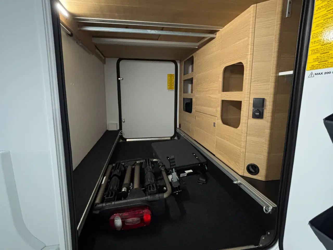 Billede 16 - Autocamper til salg - Adria Sonic I 700 SL Plus