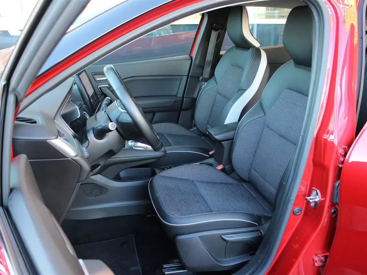 Billede 3 - Renault Captur 1,6 E-TECH  Plugin-hybrid Intens 160HK 5d Aut.