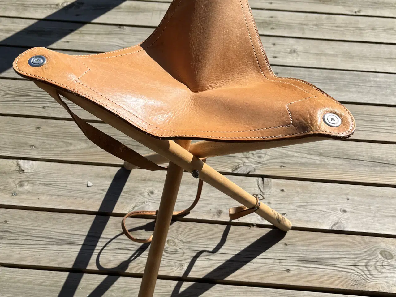 Billede 1 - Trebenet jagtstol