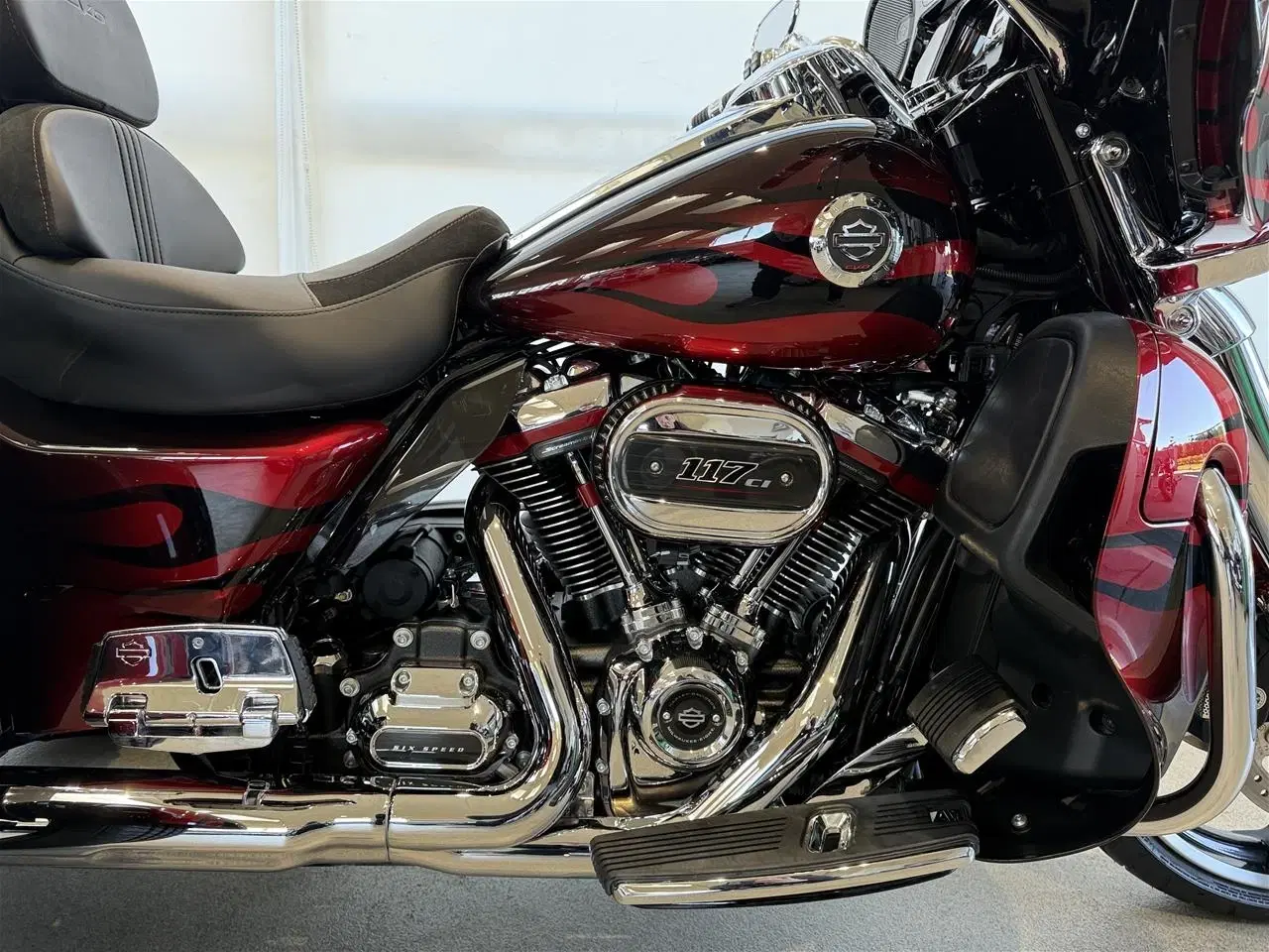 Billede 8 - Harley Davidson FLHTCUTGSE Tri Glide Ultra CVO 117" Trike
