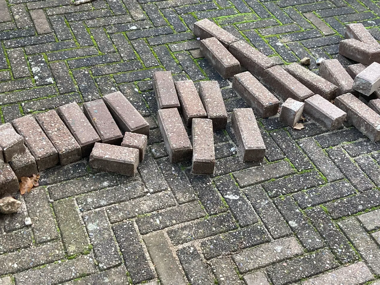 Billede 1 - Fliser købes