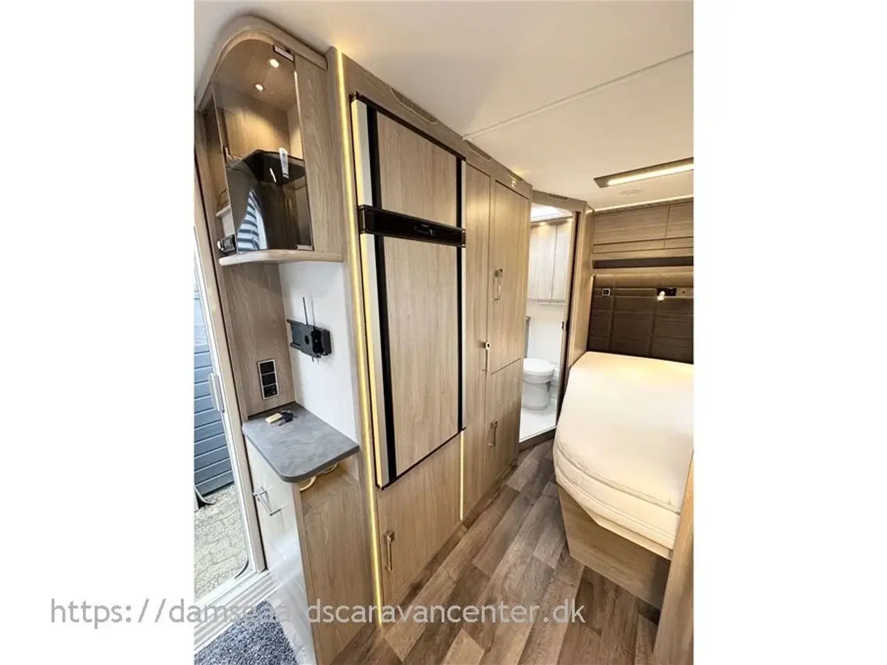 Billede 10 - 2023 - Kabe Briljant 470 XL   Franskseng-Alde-Gulvvarme-Mover-Telt