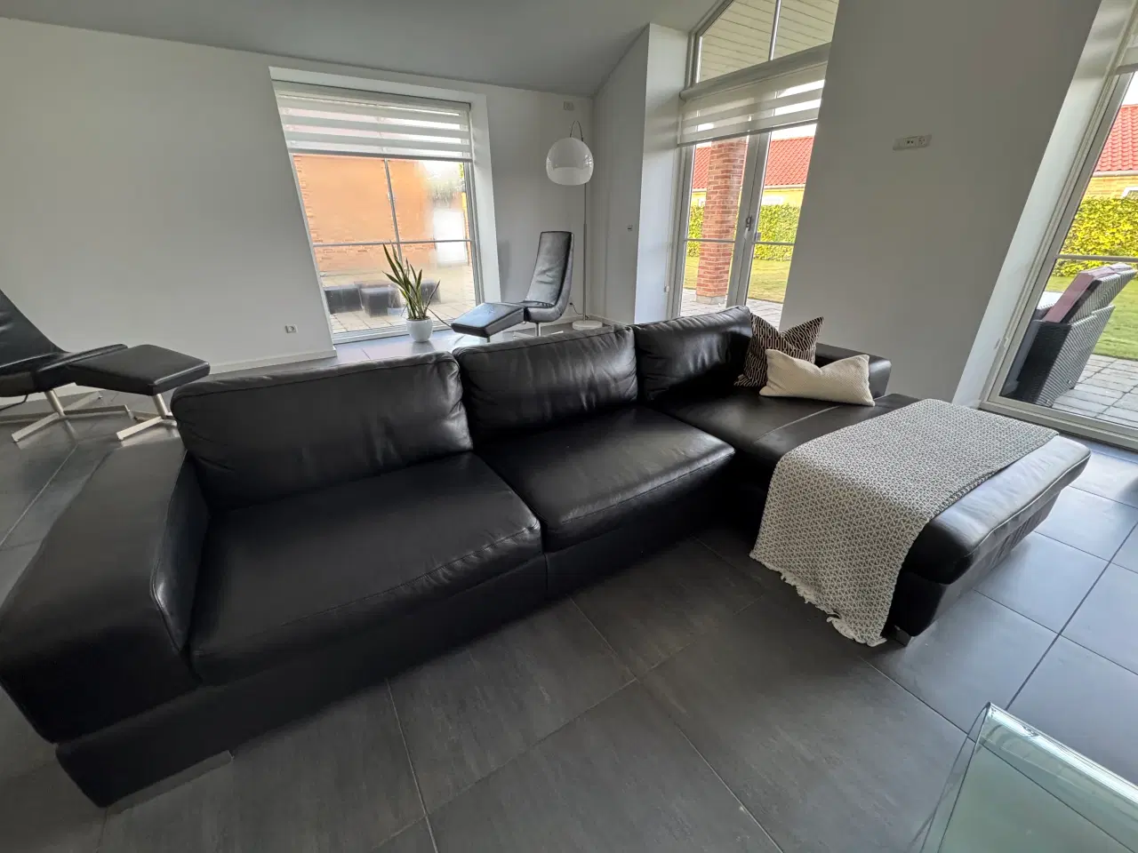 Billede 2 - Meget flot og velholdt Umbria lædersofa-sæt 3 1/2 