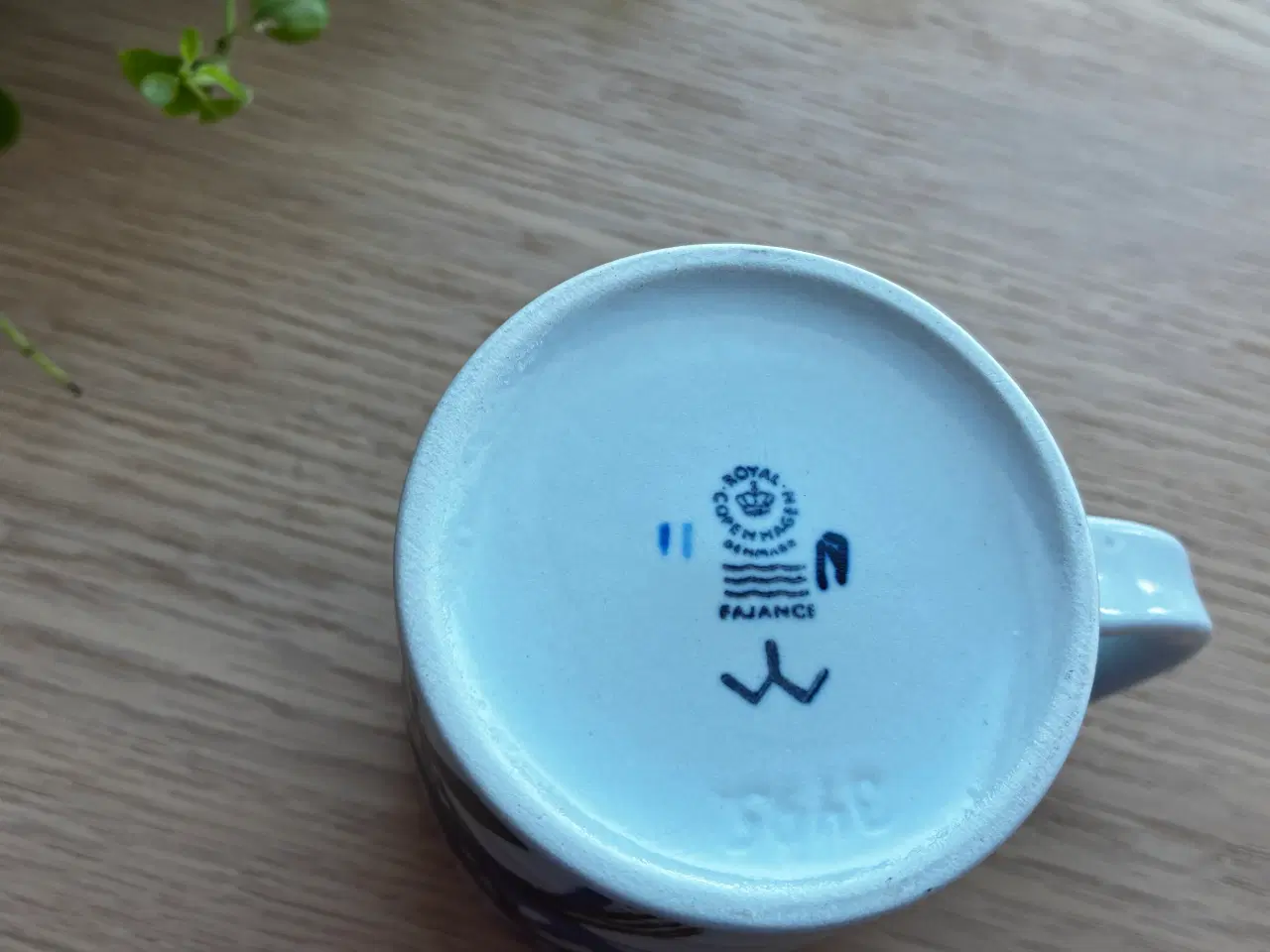 Billede 2 - Lille Årskrus 1985  - Royal Copenhagen