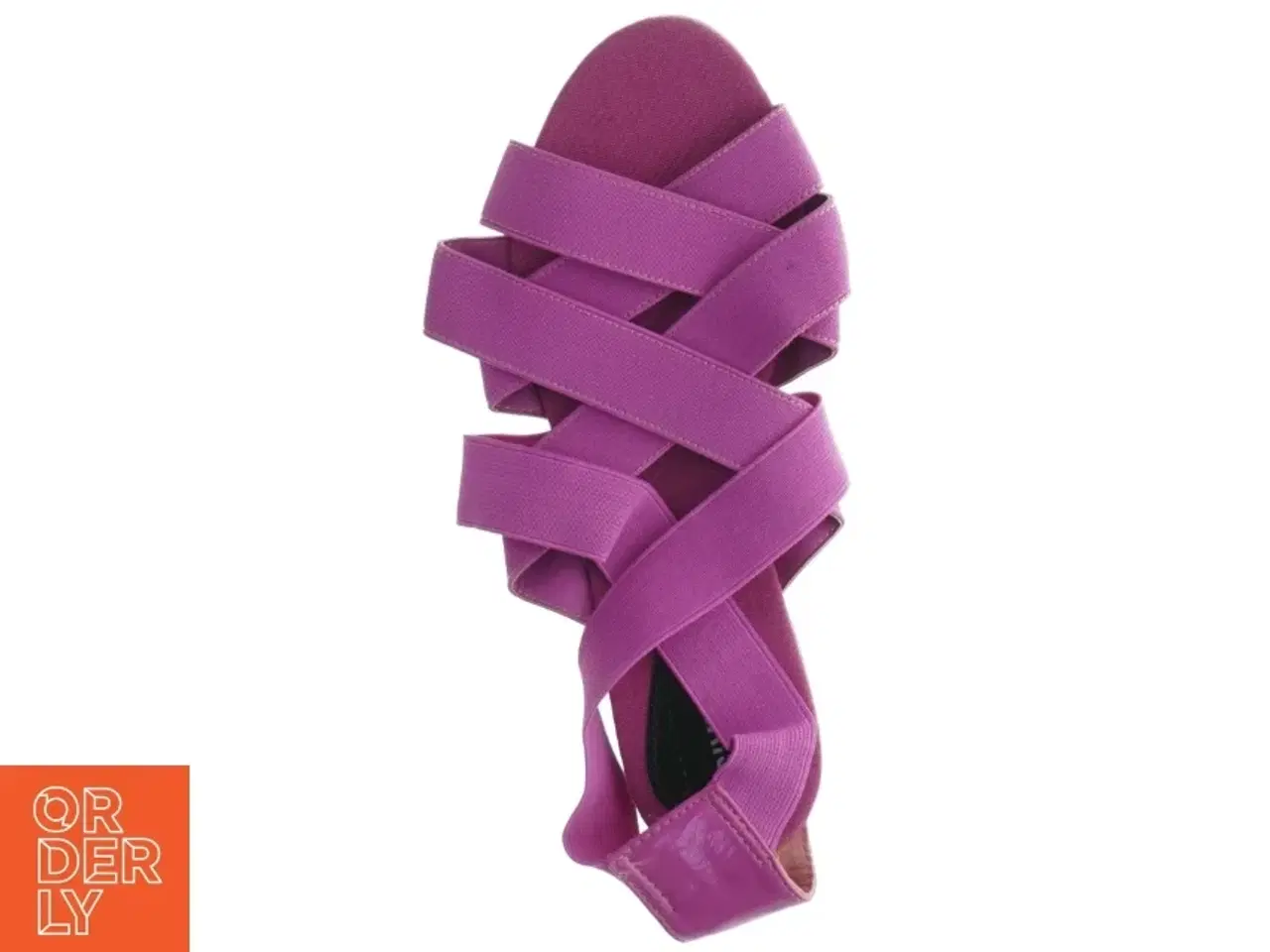 Billede 5 - Violette sandaler med krydsremme fra Divided (str. 37)