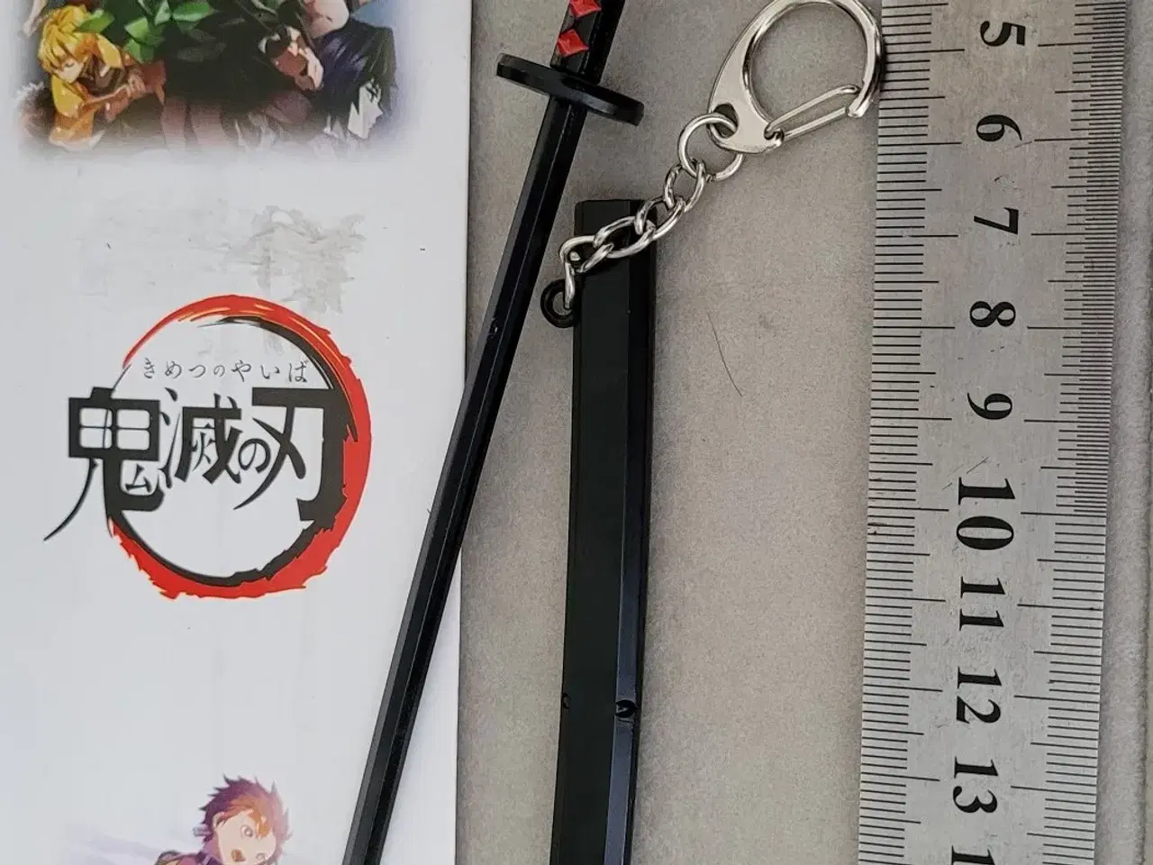 Billede 1 - Tanjiro Kamado mini sværd 17 cm