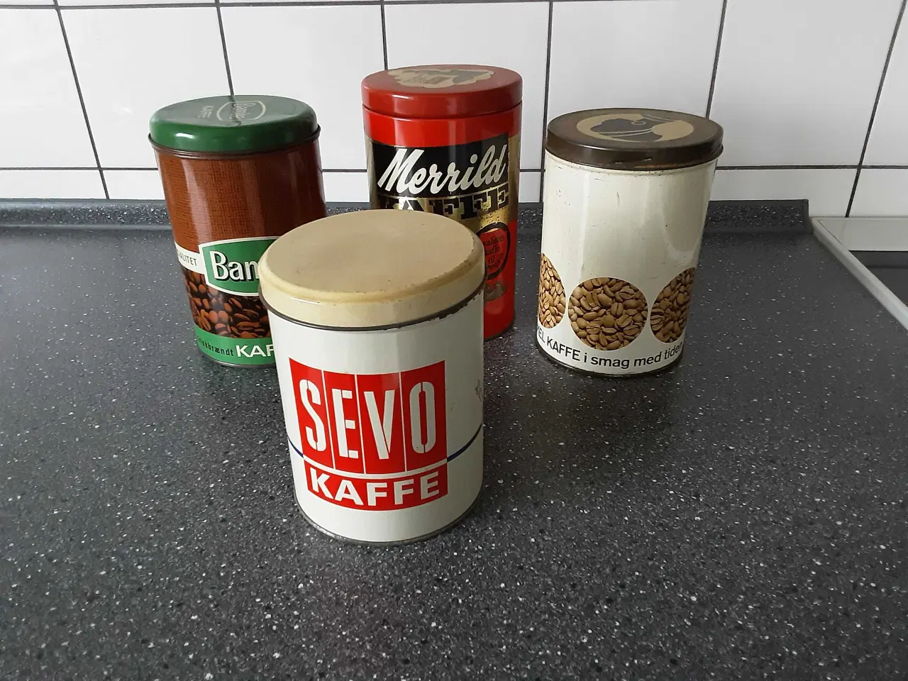 Billede 1 - Gl. kaffedåser