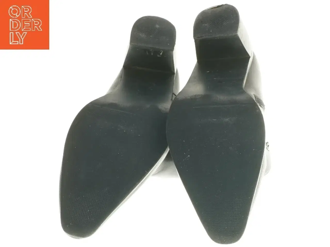 Billede 3 - Sort støvle med hæl fra VRS (str. 41 )