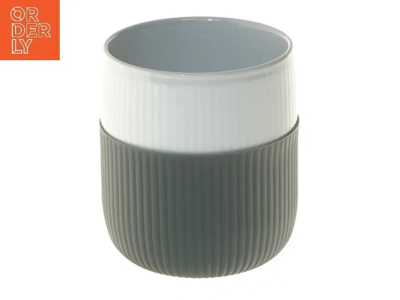 Billede 1 - Royal Copenhagen Contrast Krus (str. Ø 8,5 cm længde 9,5 cm)