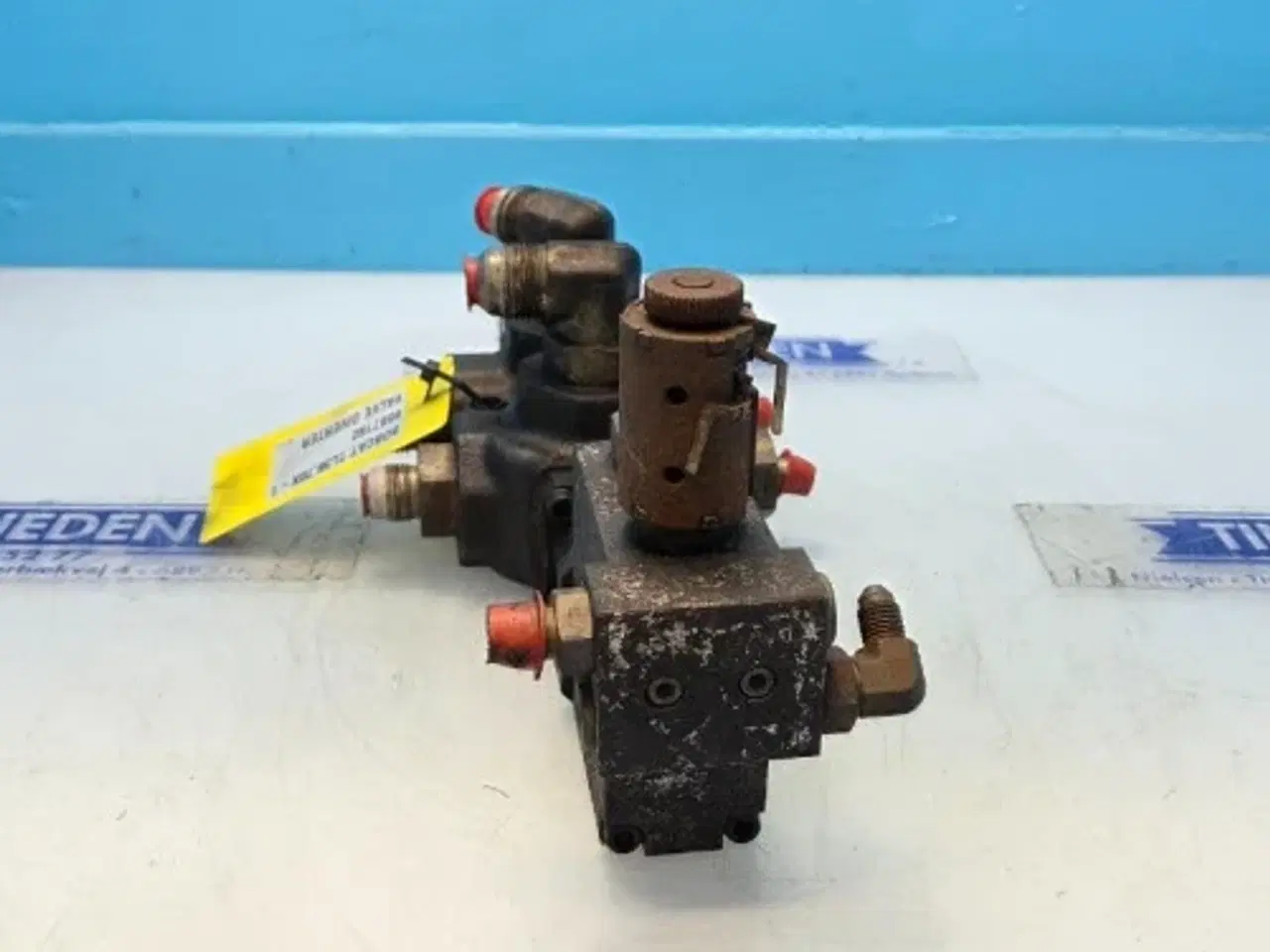 Billede 11 - Bobcat  TL38.70X  Omskifterventil 6687192