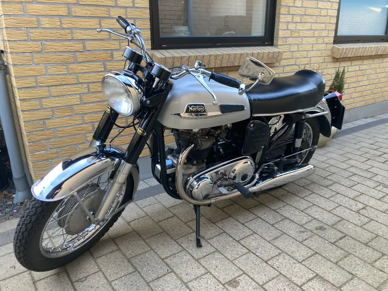 Billede 4 - Norton 650ss dobbelt kab.Featherbed stel.