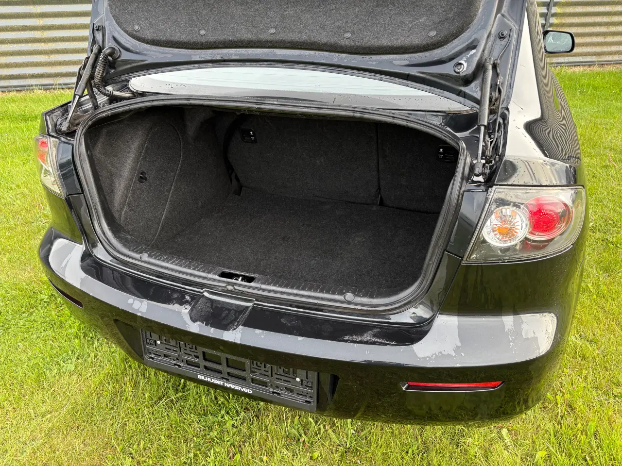 Billede 7 - Mazda 3 1,6 Sedan 105 HK - Kun kørt 128.000 km...