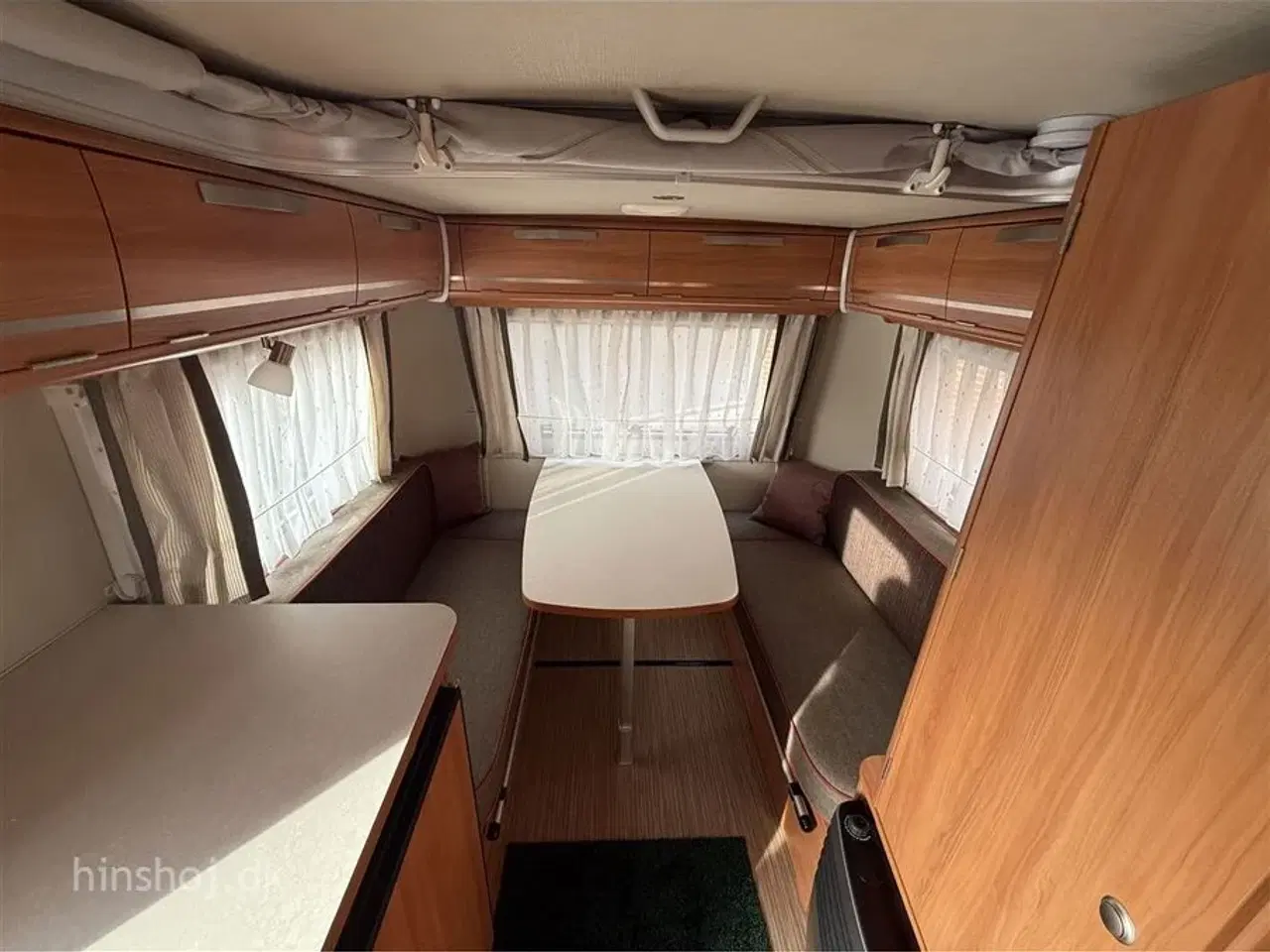 Billede 9 - 2022 - Eriba Touring Familia 320 Rigtig fin og let Rejsevogn som kan trækkes af de fleste biler fra Hinshøj Caravan A/S