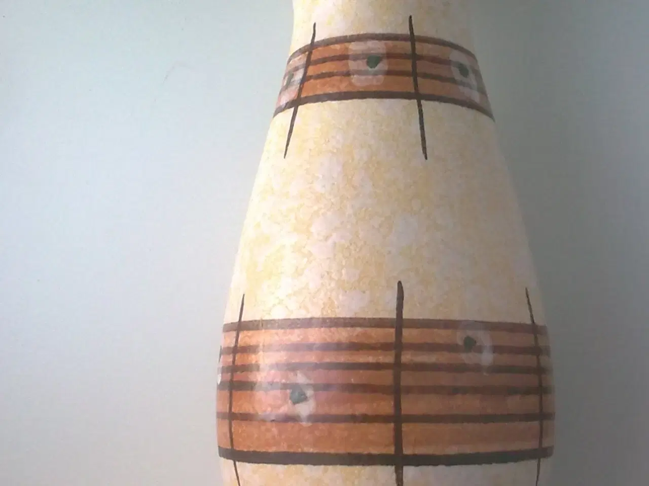 Billede 2 - HERTA keramik RETRO højvase T forår grene o.a.