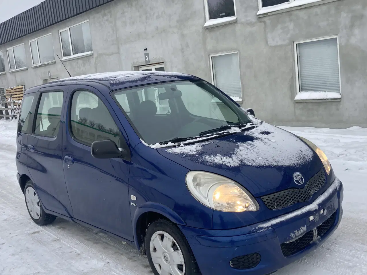 Billede 3 - Toyota Yaris Verso lavt km 