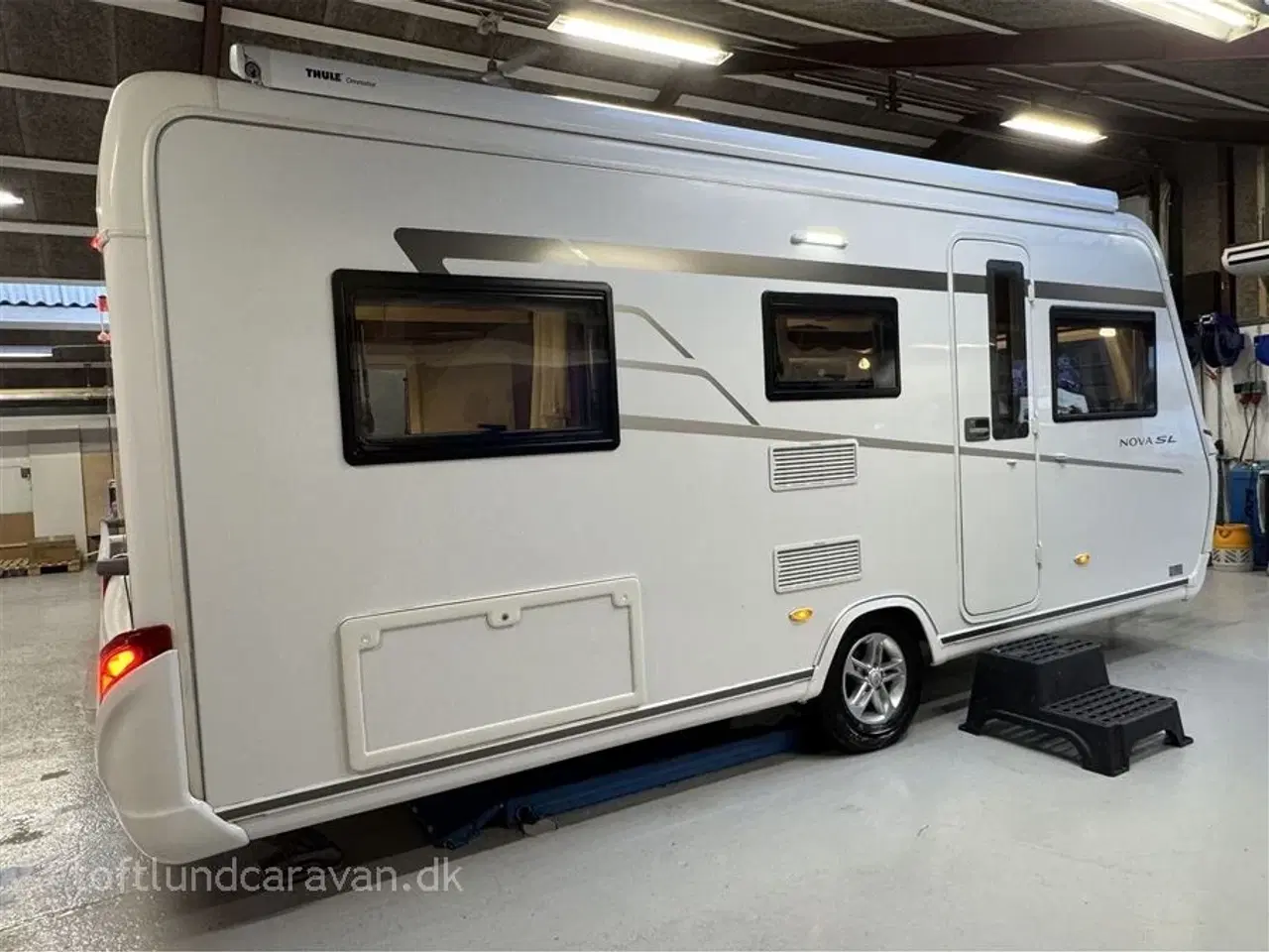 Billede 14 - Hymer Eriba Nova 495 SL LUKSUSVOGN, Enkeltsenge.