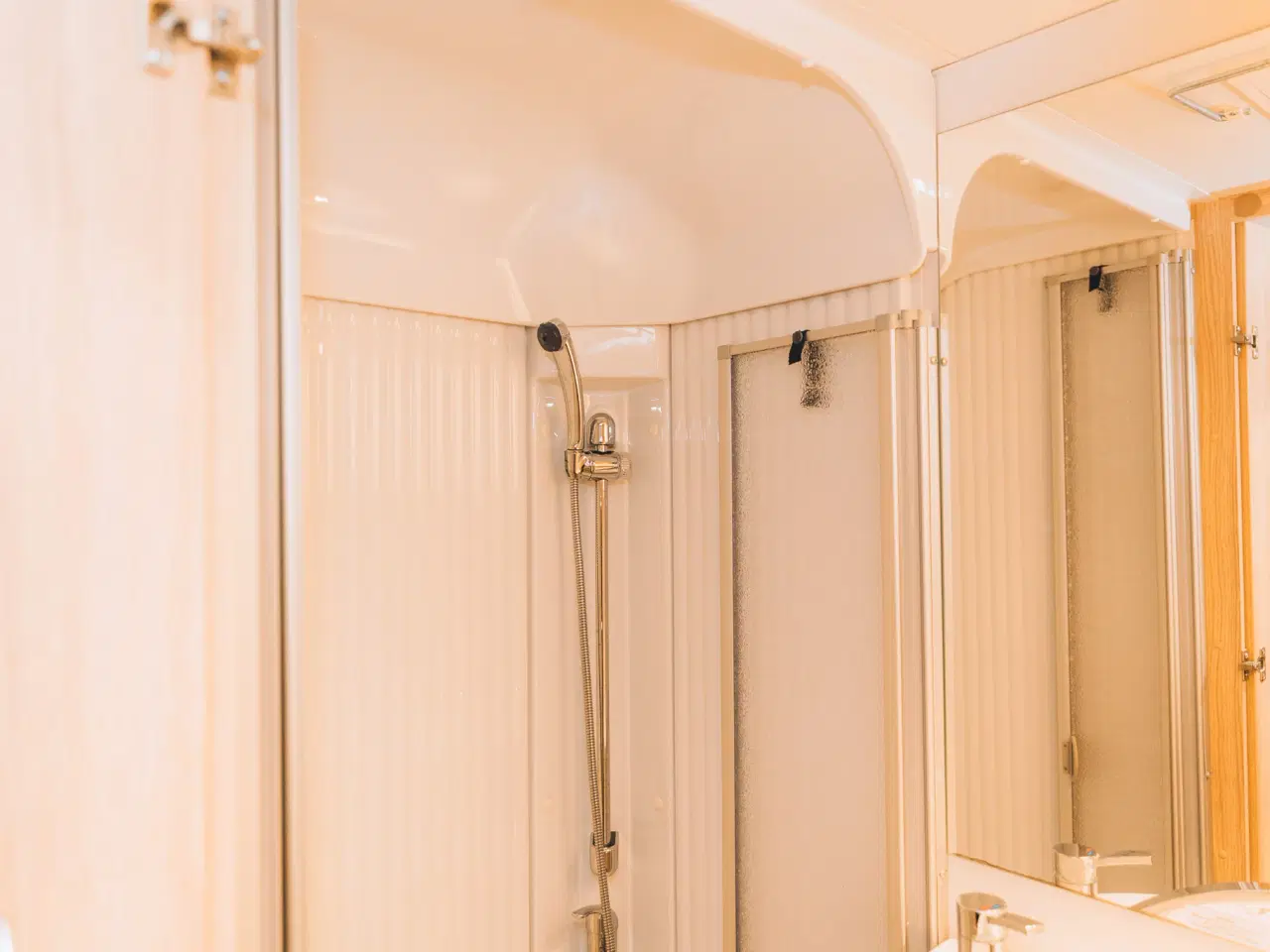 Billede 13 - Sunlight A70 - Familievenlig alkove-autocamper