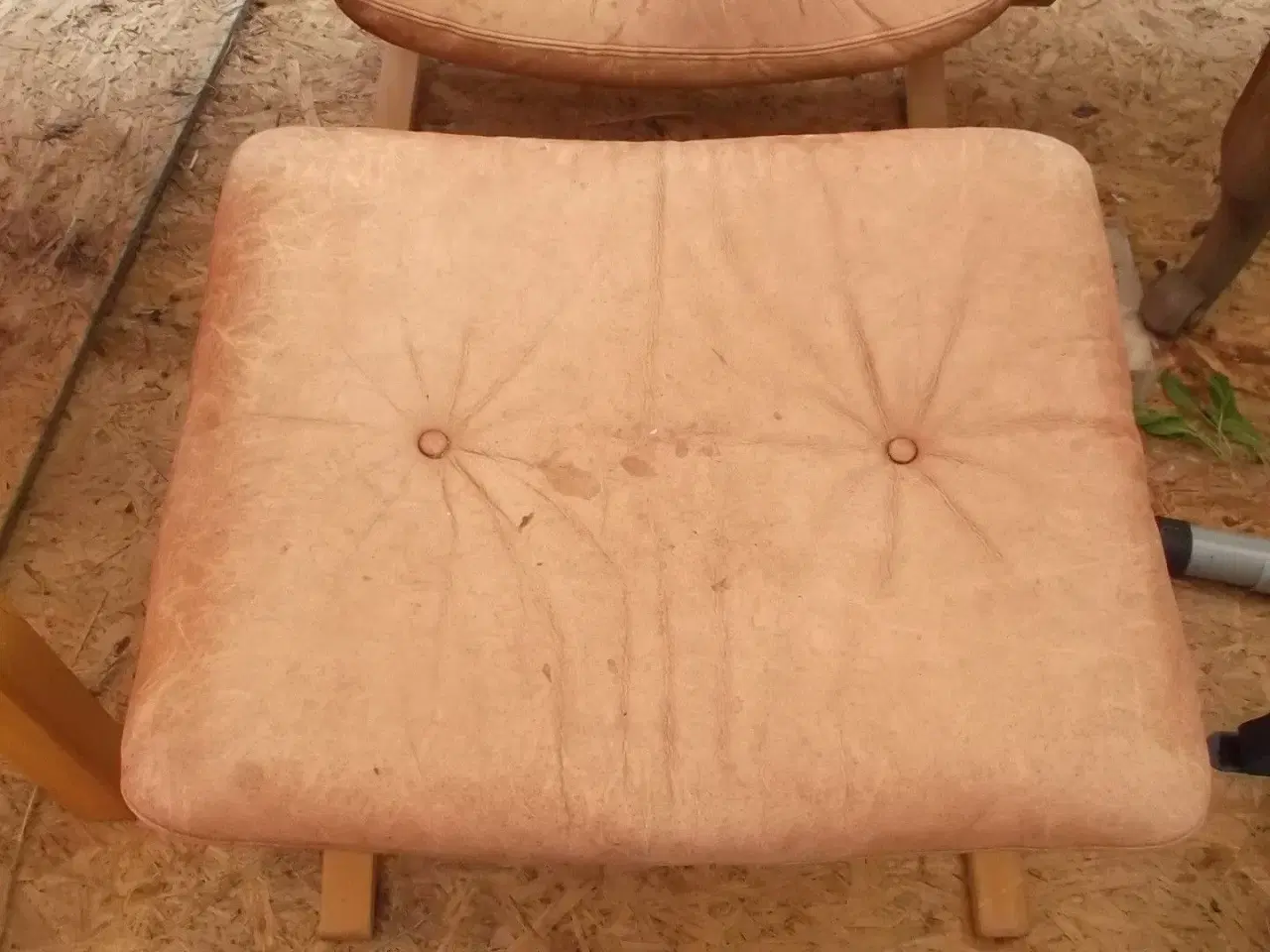 Billede 2 - Hvilestol i læder med skammel