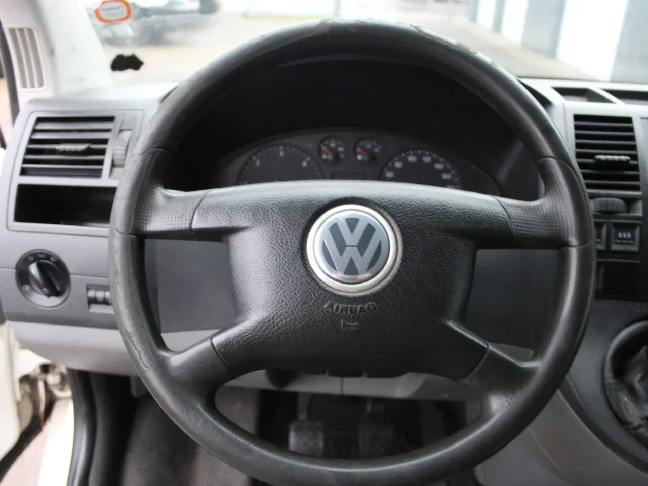 Billede 4 - VW Transporter 2,5 TDi 130 Mandskabsvogn