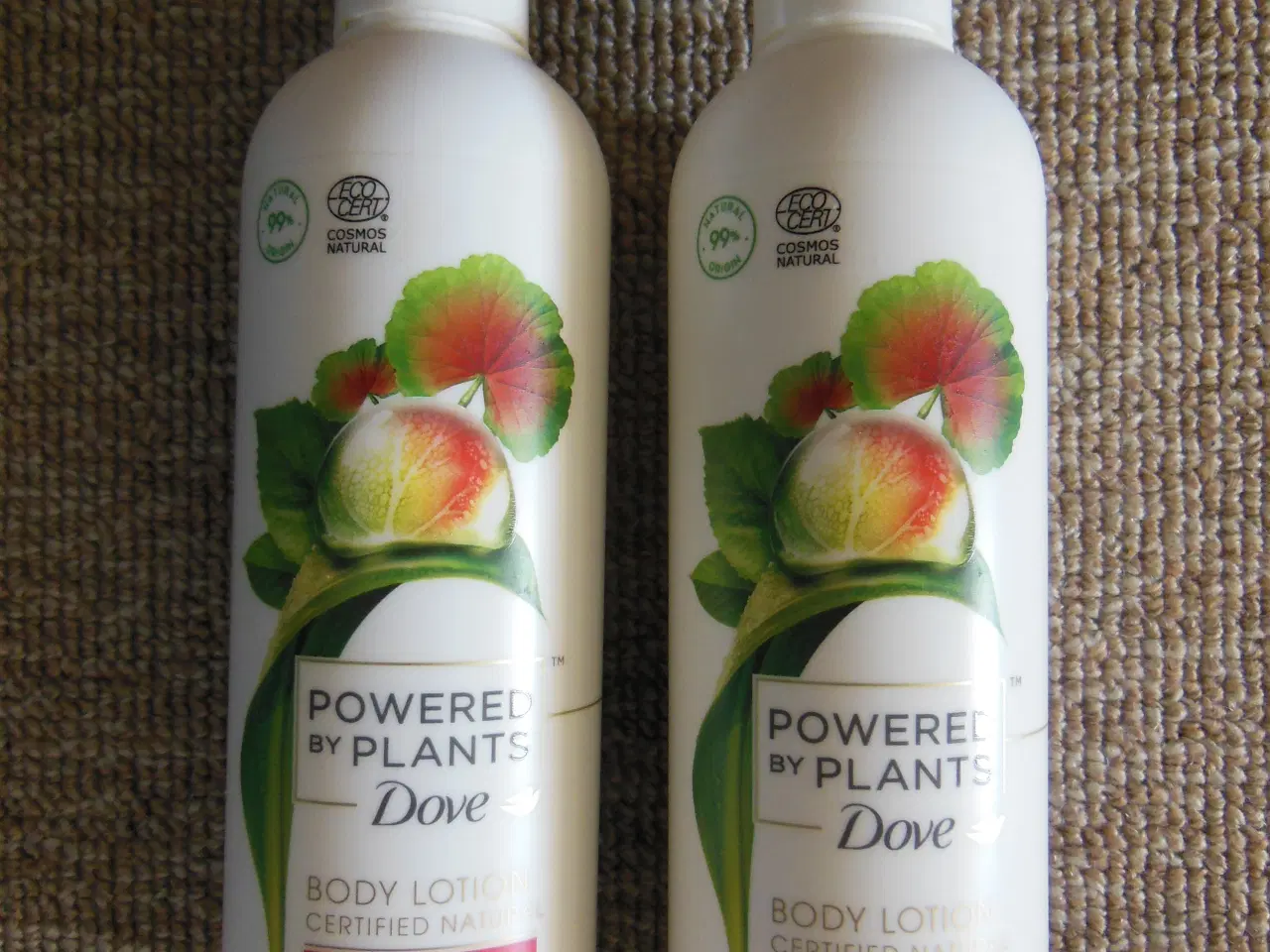 Billede 1 - 2 stk- HEL NYE - Body Lotion, 30 kr. stk.