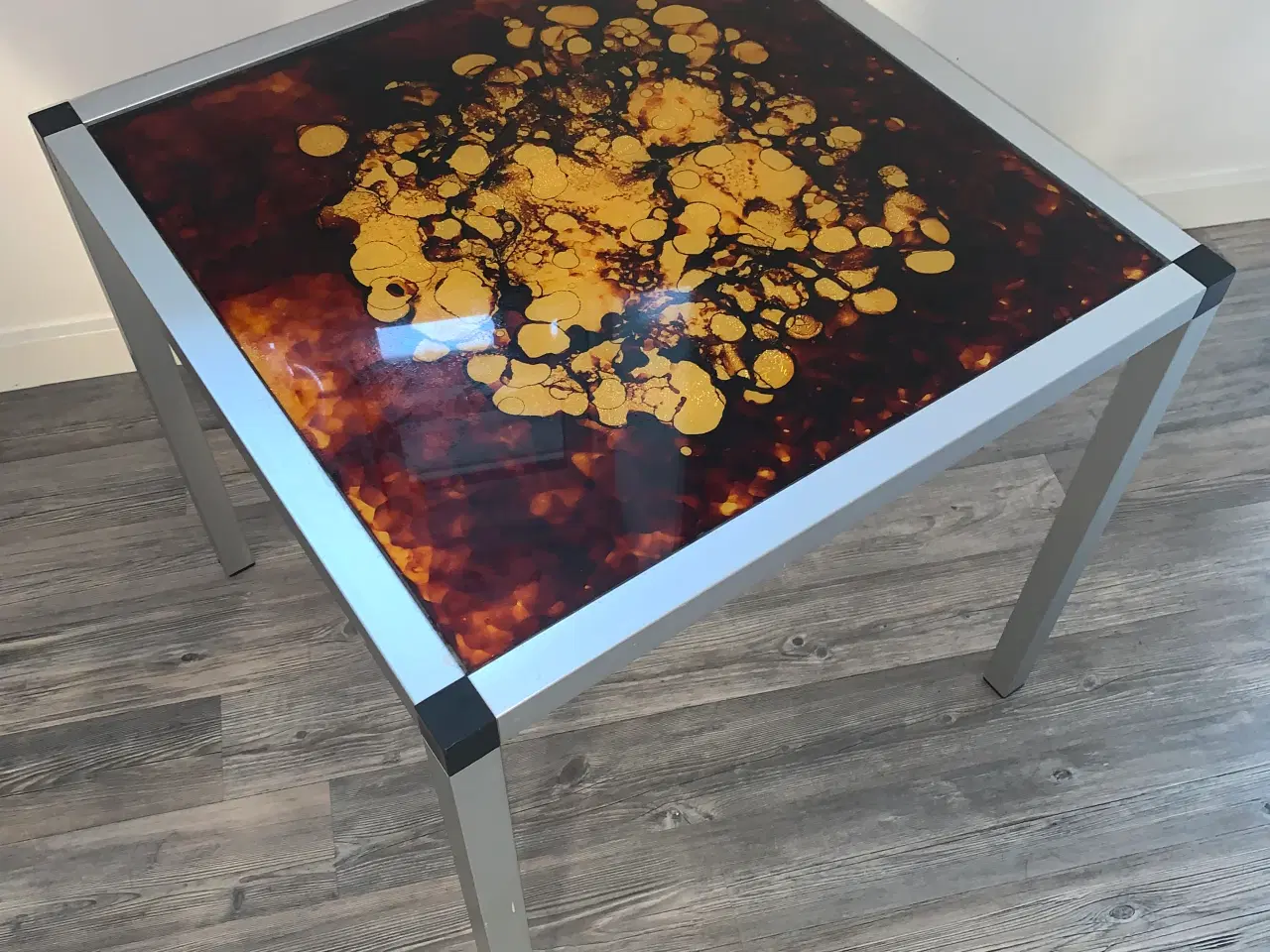 Billede 1 - Vintage sidebord. Fra 1970’erne. 