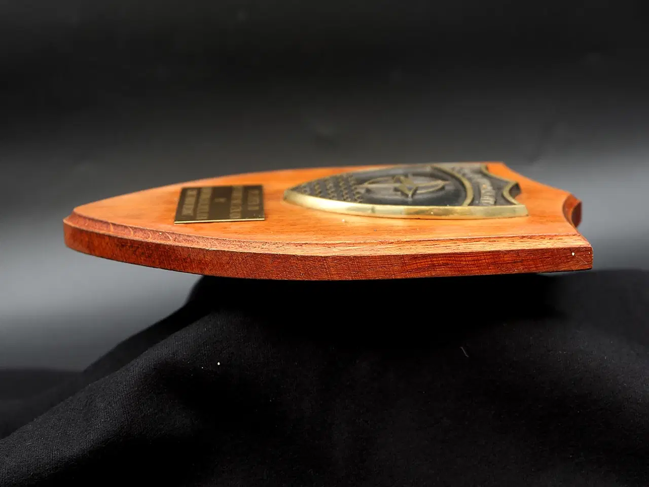 Billede 5 - NATO STANAVFORLANT – diplomatskjold fra 1992