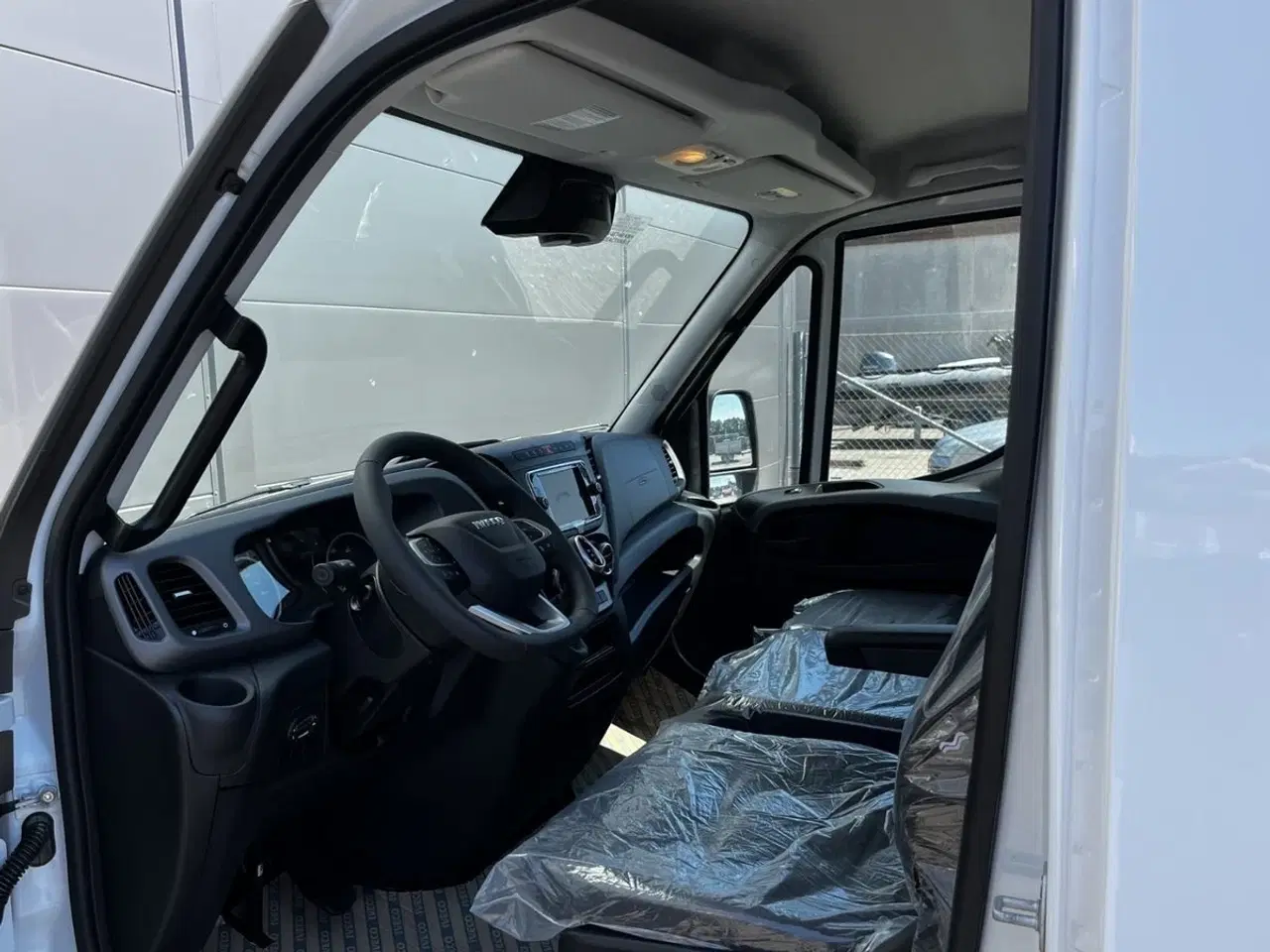 Billede 13 - Iveco Daily 3,0 35S18 12m³ Van AG8