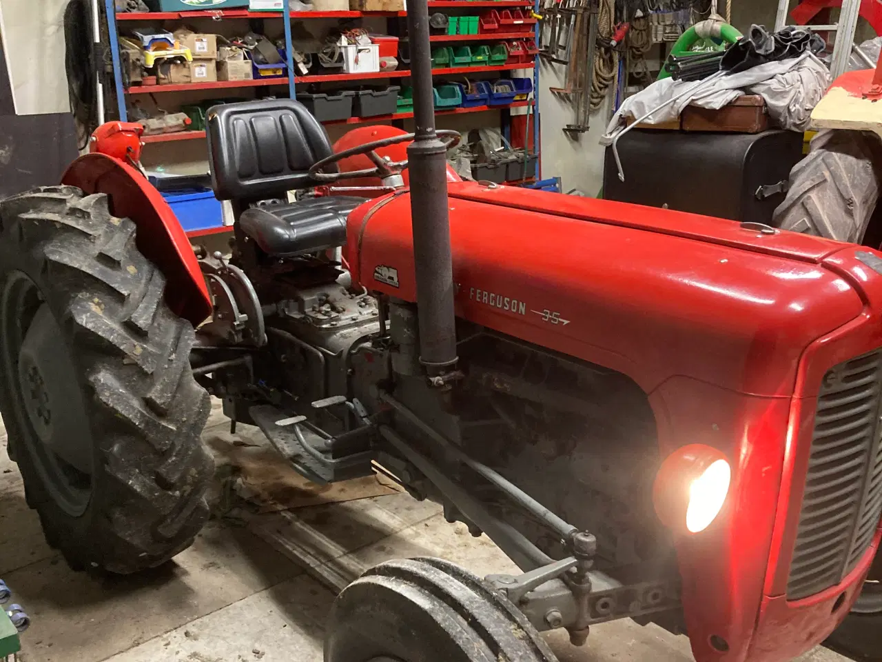 Billede 1 - Massey Ferguson Traktor 4 cylinderet benzin, 