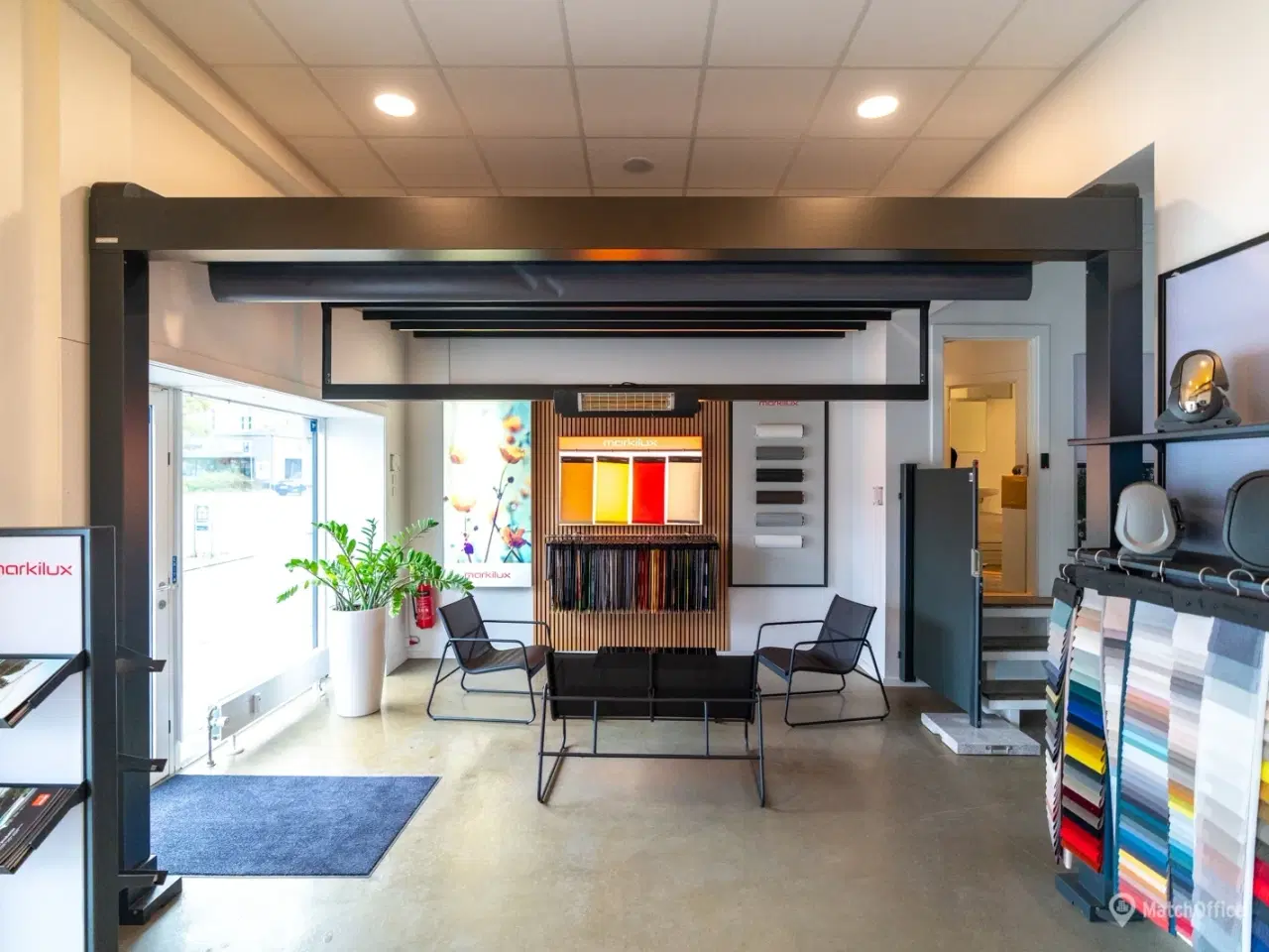 Billede 4 - SÆLGES: Gennemlyst og præsentabelt erhvervslejemål med markant facade – tæt ved Ryparken Station