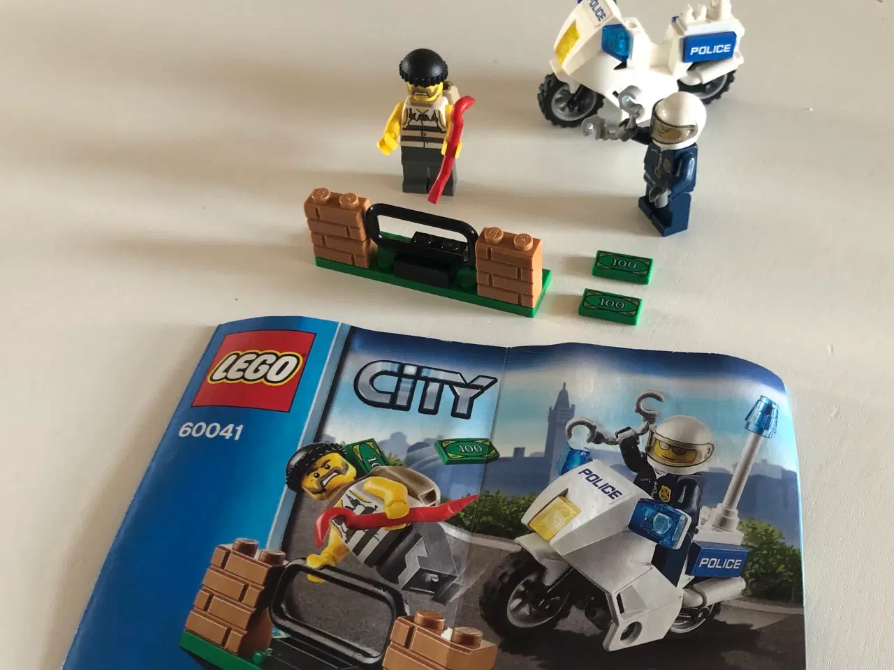 Billede 1 - Crook Pursuit (60041)