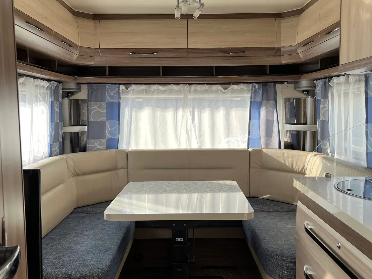 Billede 6 - 2014 Hobby De-Luxe 540 UL