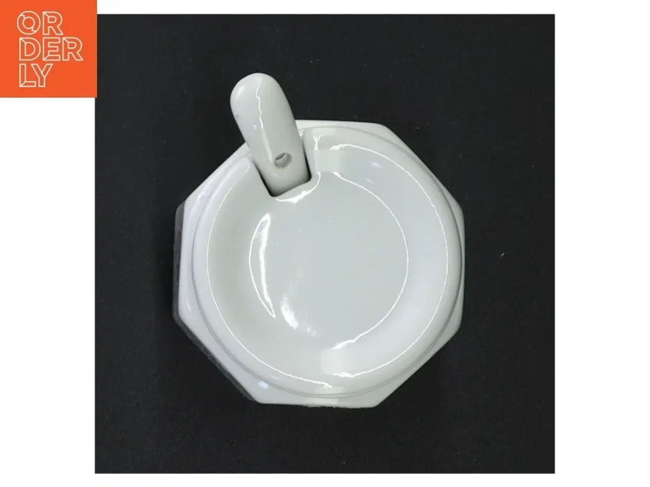 Billede 4 - Hvid porcelæns marmeladekrukke med låg og ske (str. 9 x 8 cm)