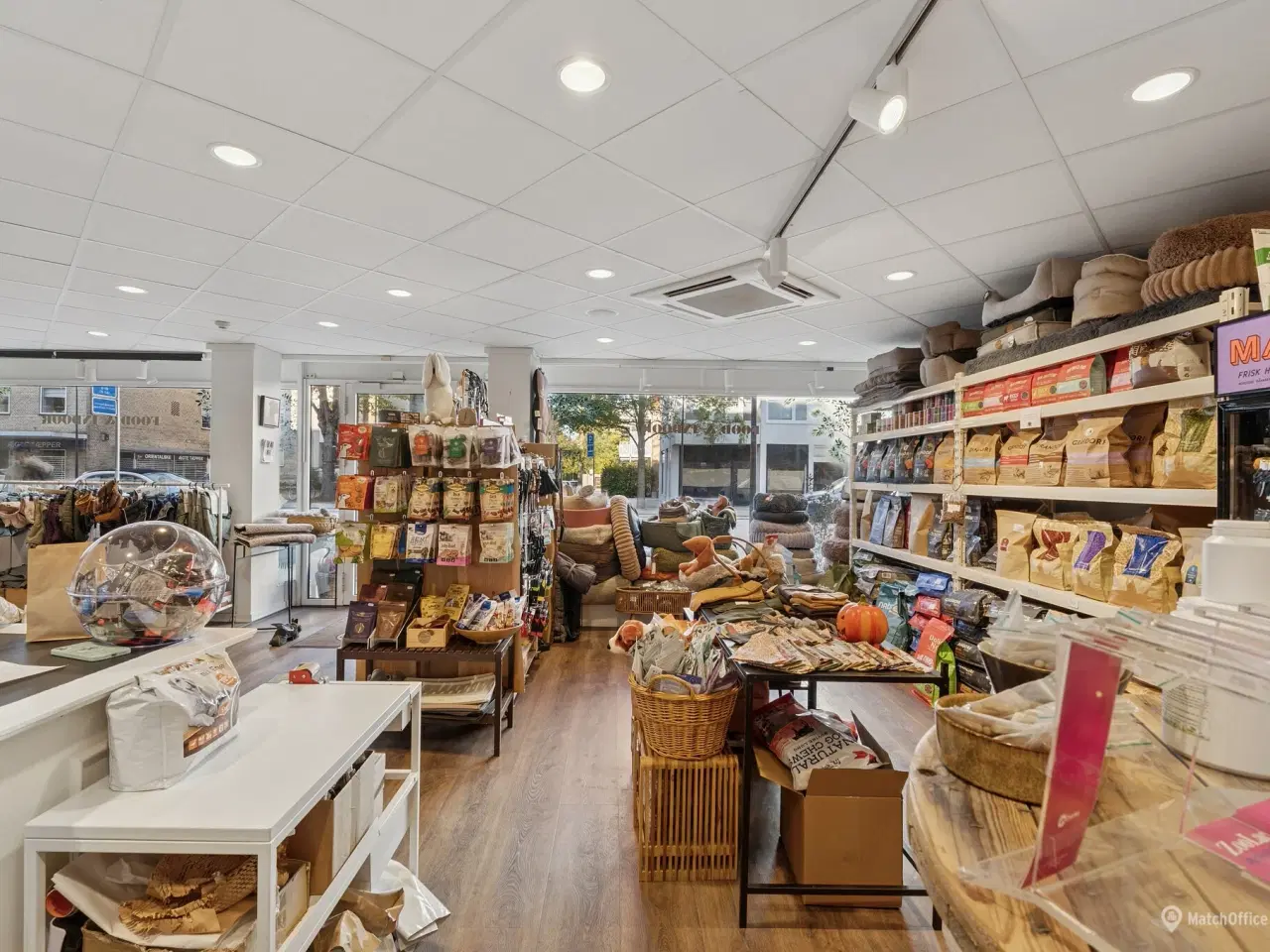 Billede 6 - Flot butik med bred facade på Ordrupvej