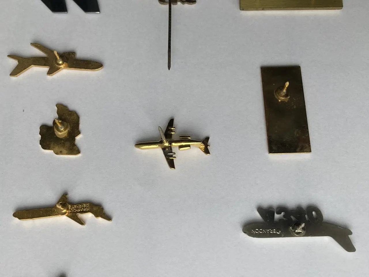 Billede 2 - 9 Pins + 1 Slipsnål Flyselskab SAS 