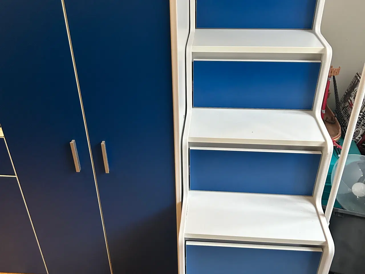 Billede 3 - Børnemøbel med seng, skab og skrivebord 