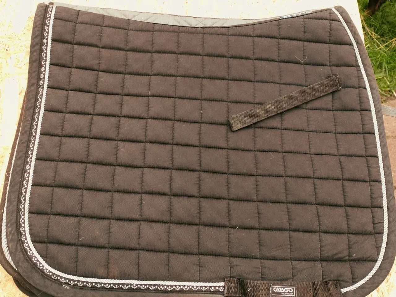 Billede 2 - Sort sadelunderlag,17"