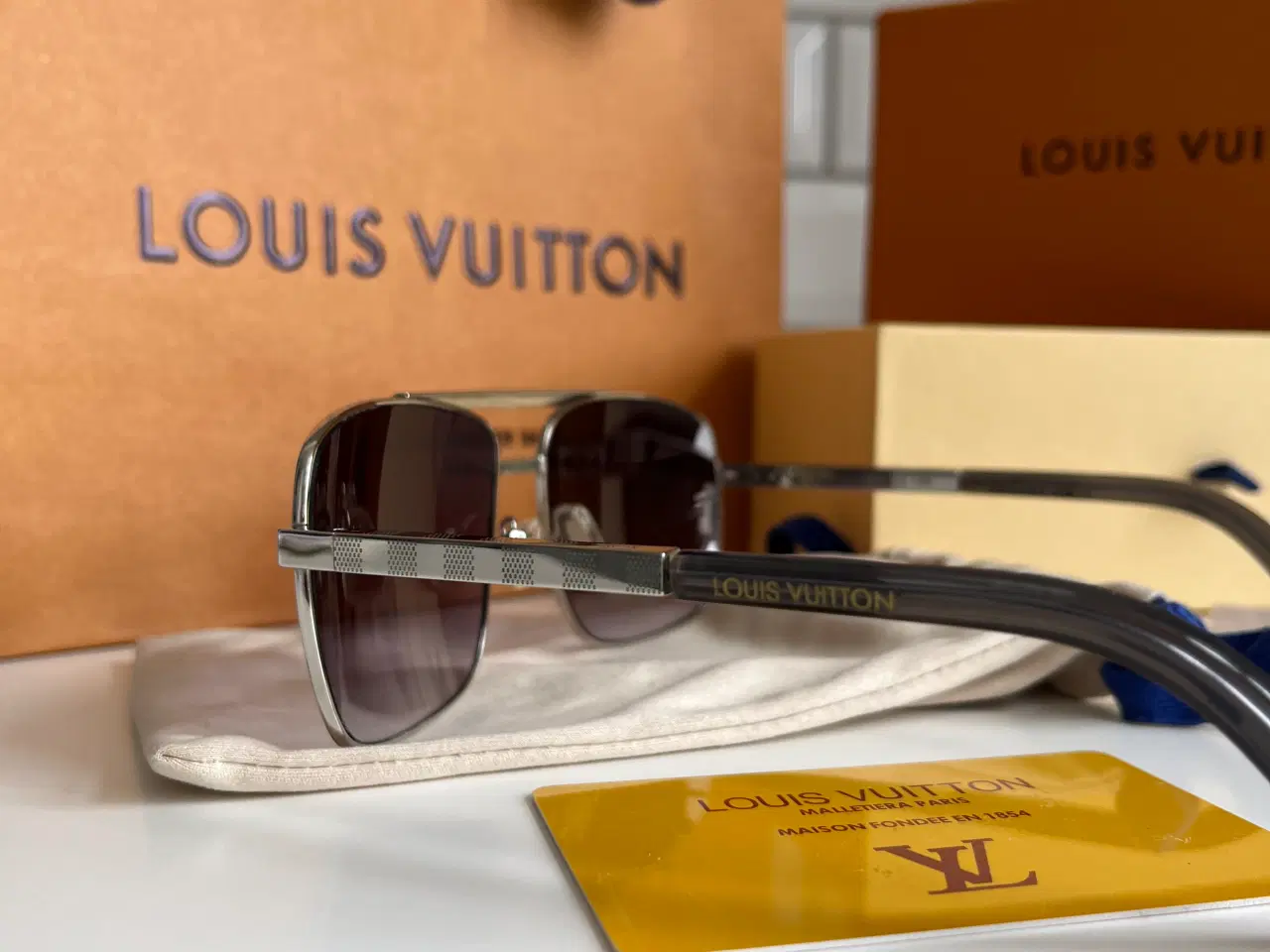 Billede 2 - Solbrille - Louis Vuitton Attitude