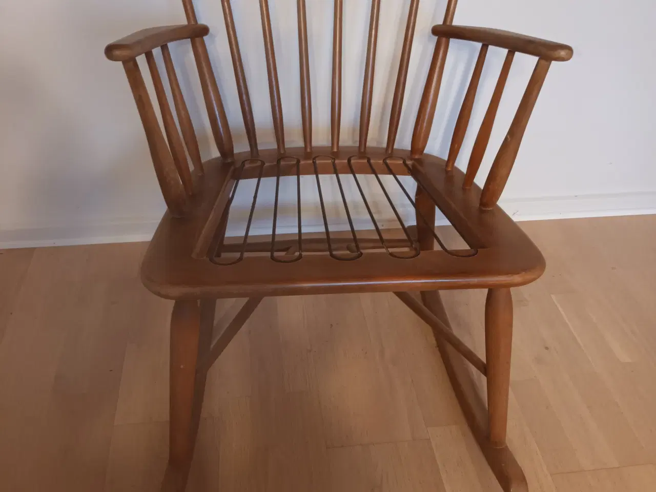 Billede 2 - Farstrup gyngestol