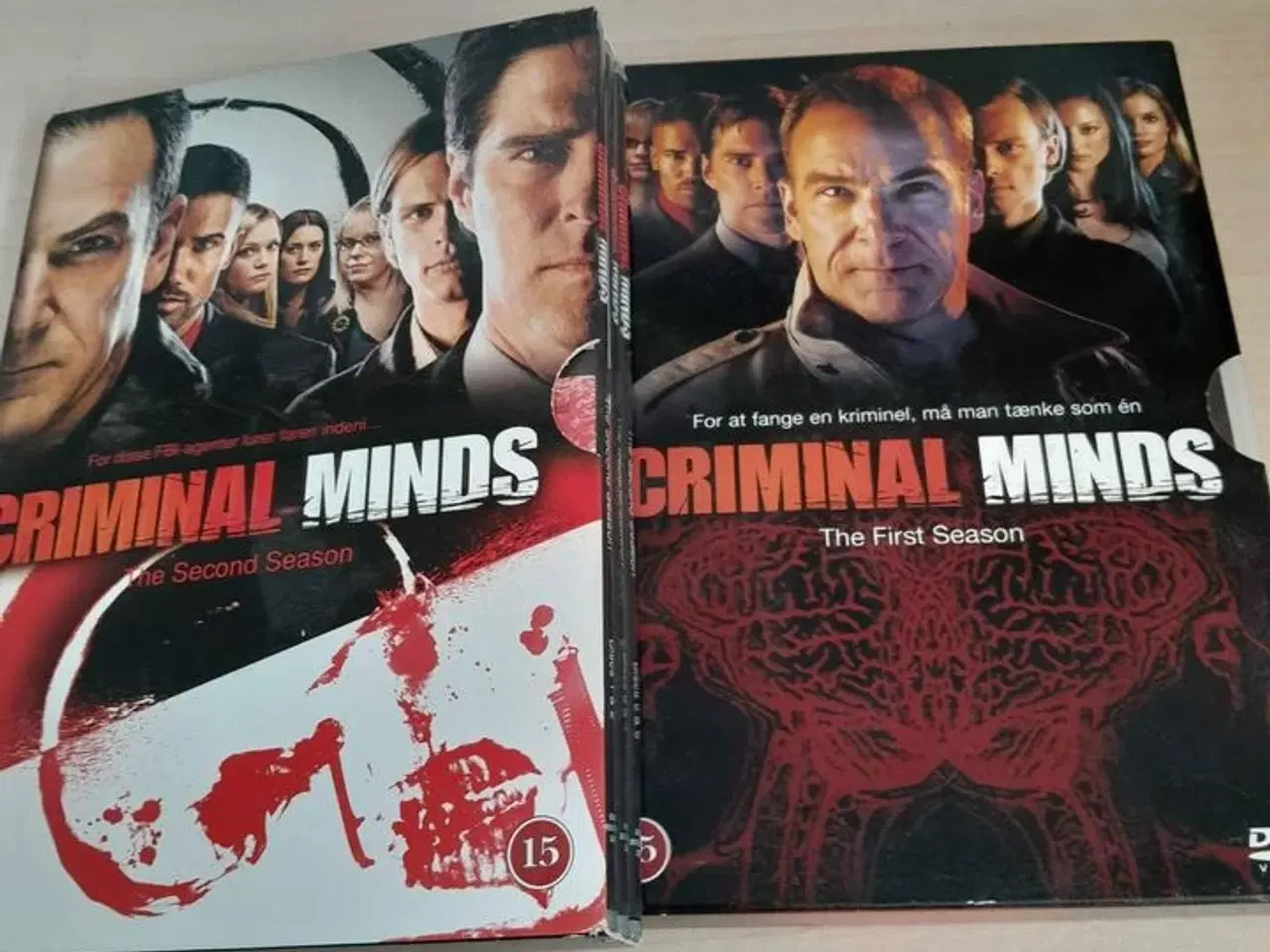 Billede 2 - Sæson 1 og 2 af Criminal Minds