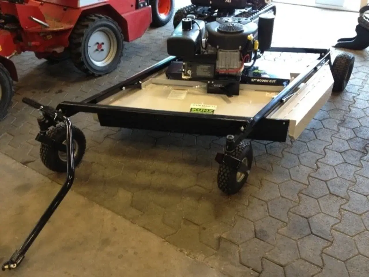 Billede 3 - - - - Rough Cut 57" MR55 med el-løft