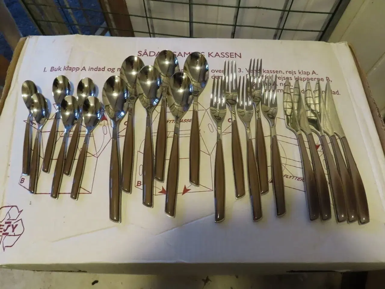 Billede 1 - Bestiksæt, BUGATTI