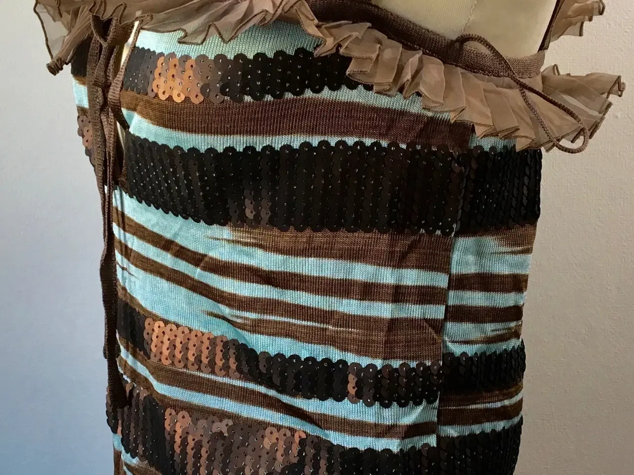 Billede 4 - Missoni, top, str 36